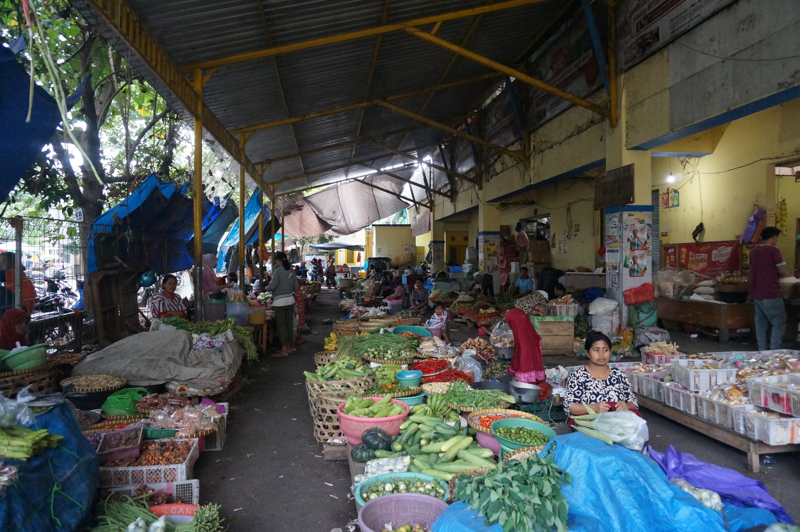 Lombok - scooter, surf and diarrhea...